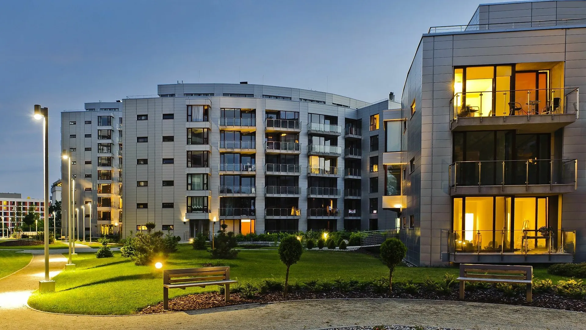 Triton Park Apartments Warsaw Poland
