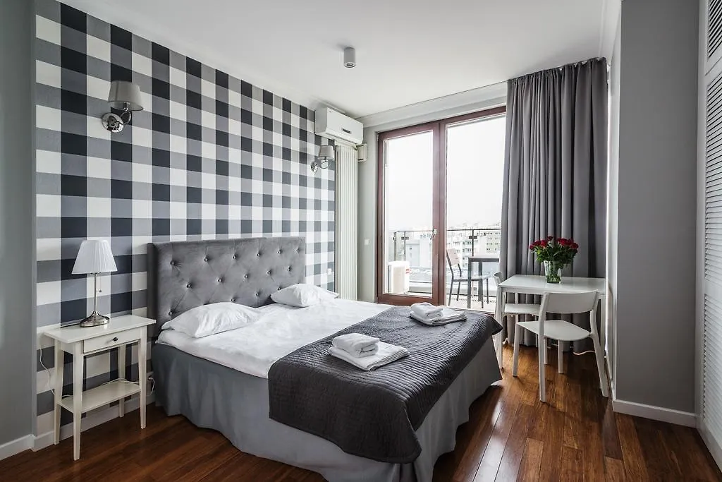 Triton Park Apartments Varšava